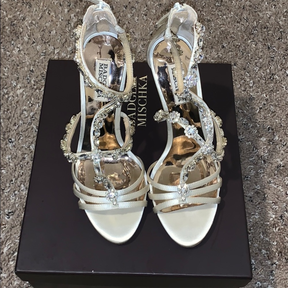 Thelma Zip up Heels